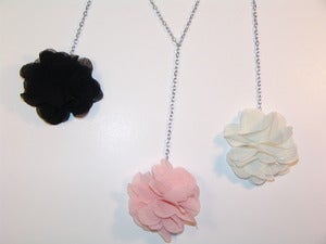 Image of Chic Flower Dangle Necklace