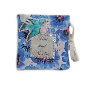 Image of Vintage sewing case (2)