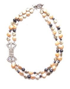 Image of Peach Pearls & Bow Necklace