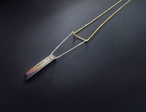 Image of LARA PLAYED WITH FIRE - necklace (iridescent quartz)