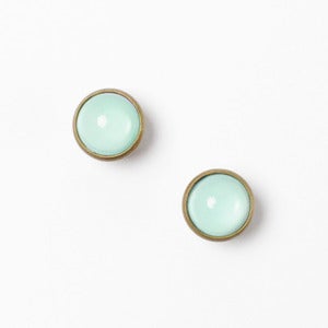 Image of Mint Vintage Glass Dome Earrings