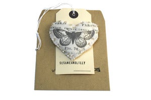 Image of Vintage silk brooch (heart)