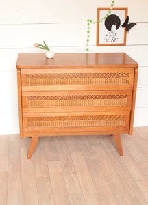 Image of Commode années 50 tiroirs rotin