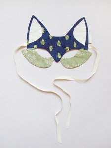 Image of Fox Flowers {vert}