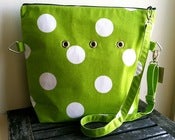 Image of "Totable" Yarn Pop - Green w/White Polka Dots