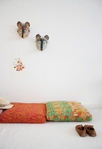 Image of Coussin de sol Kantha 