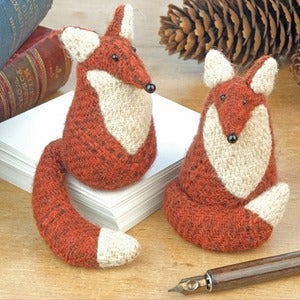 Image of Findlay the Fox Paperweight