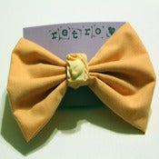 Image of Peach Cat Bow (Medium)