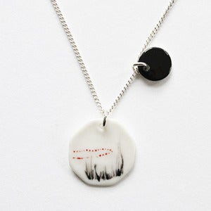 Image of the sound of a small hum pendant