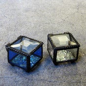 Image of glass ring box