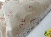 Image of Lucy Gorgeous Faded Rose Eiderdown Piped Or Frilled Edge 