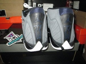 Image of Air Jordan XIV (14) Retro "Stealth / Hoyas" 