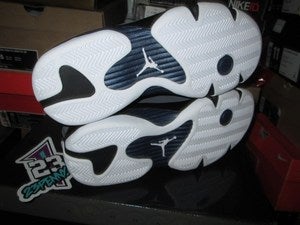 Image of Air Jordan XIV (14) Retro "Stealth / Hoyas" 