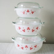 View set of three 1960s Sputnik Phoenix casserole dishes