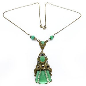 Image of Vintage Art Deco Czech Green Peking Glass Gilt Faux Pearl Floral Decorative Chain Necklace