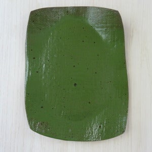 Image of large moss on chocolate platter #25