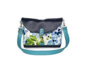 Image of Clutch in Azure Fleur