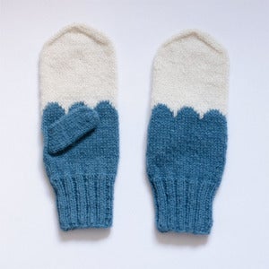 Image of Granliden Mittens: Indigo/Blue