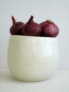 Image of shiny white bowl