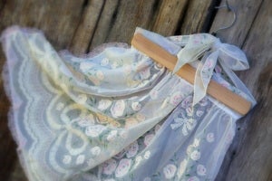 Image of Beautiful Vintage  Pink Roses and Lace Apron