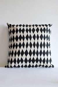 Image of Skinny Laminx cotton cushion