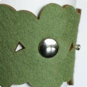 Image of cozy/cuff SKINNY SNAP - camo green