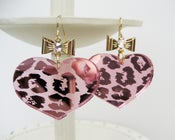 Image of Leopard Heart Earrings - Pink
