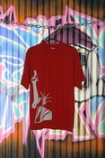 Image of Statue Of Liberty Gun T-Shirt (RED)