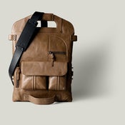 image of 2UNFOLD Laptop Bag / brown
