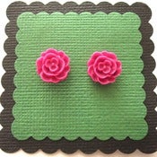 Image of Tiny Flower Earrings - Magenta
