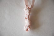 Image of "pearls on ribbon", necklace, pink and grey