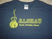 Image of T-Shirt AlohaU "Strum Braddah Strum"