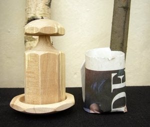 Image of Potter for paper pots