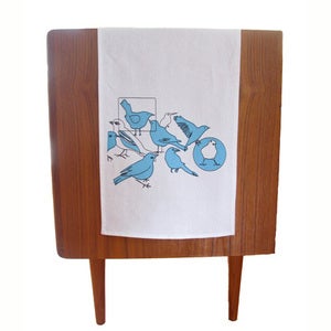 Image of 'The Birds' Runner {white}