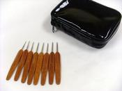 Image of Bamboo Handle Steel Crochet Hook Set 