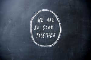 Image of dotted garland & good together tiding