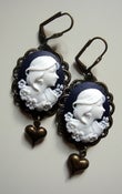 Image of Boucles d'oreilles baroques Camée Marine