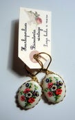Image of Boucles d'oreilles Dormeuses Mini "fleurs vintage"