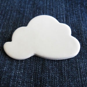 Image of cloud brooch (design 4)
