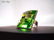 Image of Exquisite Green Crystal Ring
