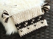 Image of Newborn Shaker Hat - Tiny Hearts
