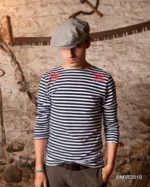 Image of MIR536 RED SKULLS Telnyashka L/S