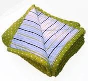 Image of Baby quilt ~~ 100% organic cotton (green dot)