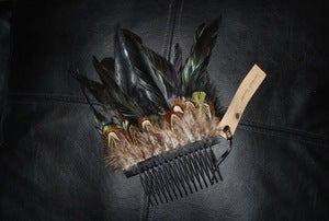 Image of Jasmin Sparrow Black Feather Comb