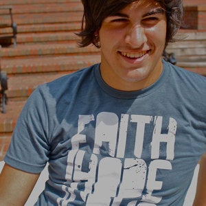 Image of faith hope love faveur | guys T-shirt