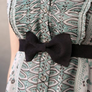 Image of Navy Bow Belt