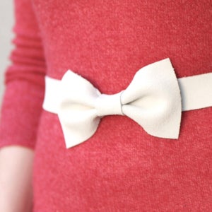 Image of White Bow Belt