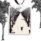 Image of  The Pussy-cat Who Went To London Pendant