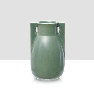 Image of Teco 2 Buttress Vase: TAPC06