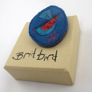 Image of Hand Sewn Wool Felt Bird Brooch by Bridbird